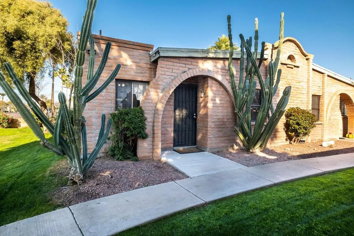 Msg For 5Percent Off 2Bed1And A Half Bath Kingqueenbeds Condophx Phoenix
